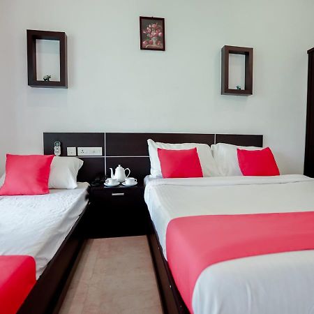 VOYE HOMES Majestic Lake&Beach Resort Varkala Paravūr Exterior foto
