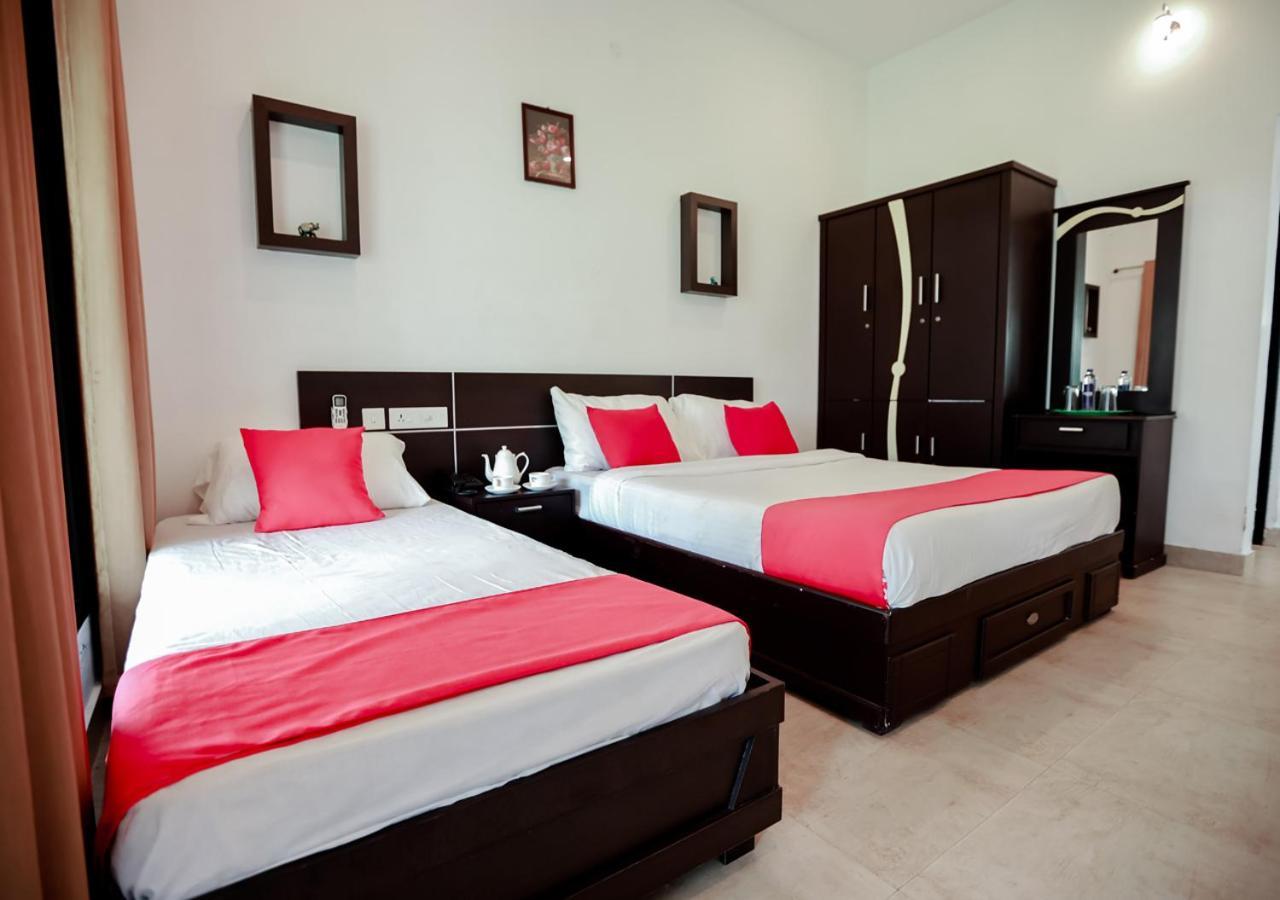 VOYE HOMES Majestic Lake&Beach Resort Varkala Paravūr Exterior foto